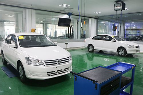 汽车专业实训室